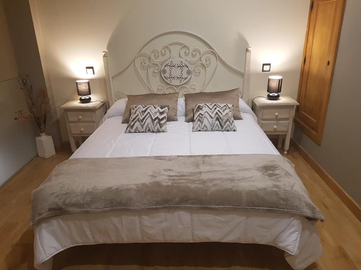 Apartamentos Santa Justa Ubiarco Luaran gambar